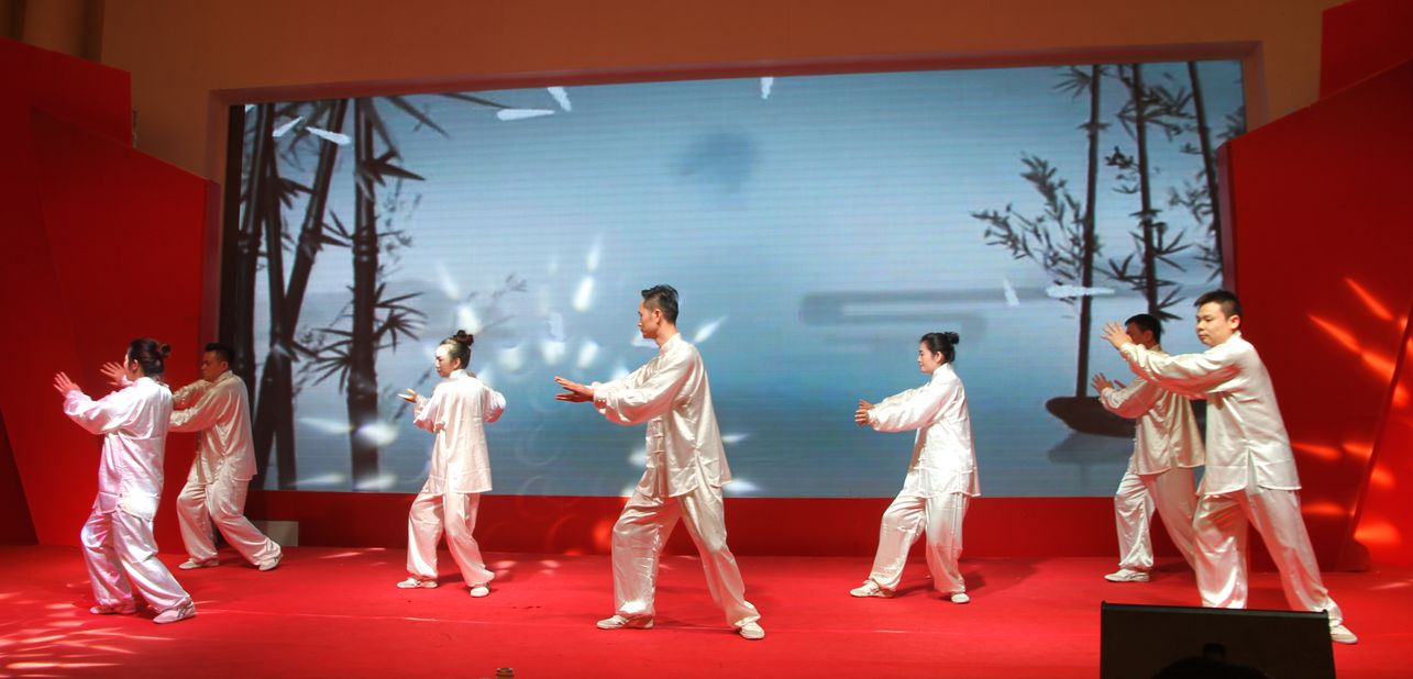 順勢(shì)突圍·破局騰飛丨大將軍陶瓷2018經(jīng)銷(xiāo)商年會(huì)暨總部開(kāi)業(yè)盛典成功舉辦！
(圖35)